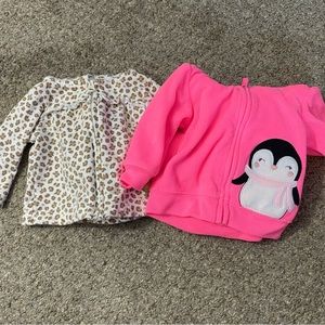 ⭐️2 newborn baby girl zip up sweatshirts